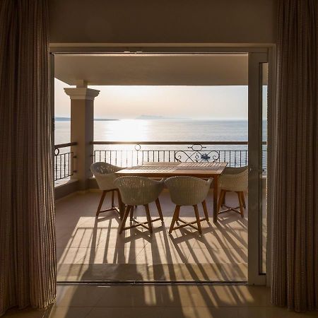 Pictures Suites Агиос Стефанос Экстерьер фото