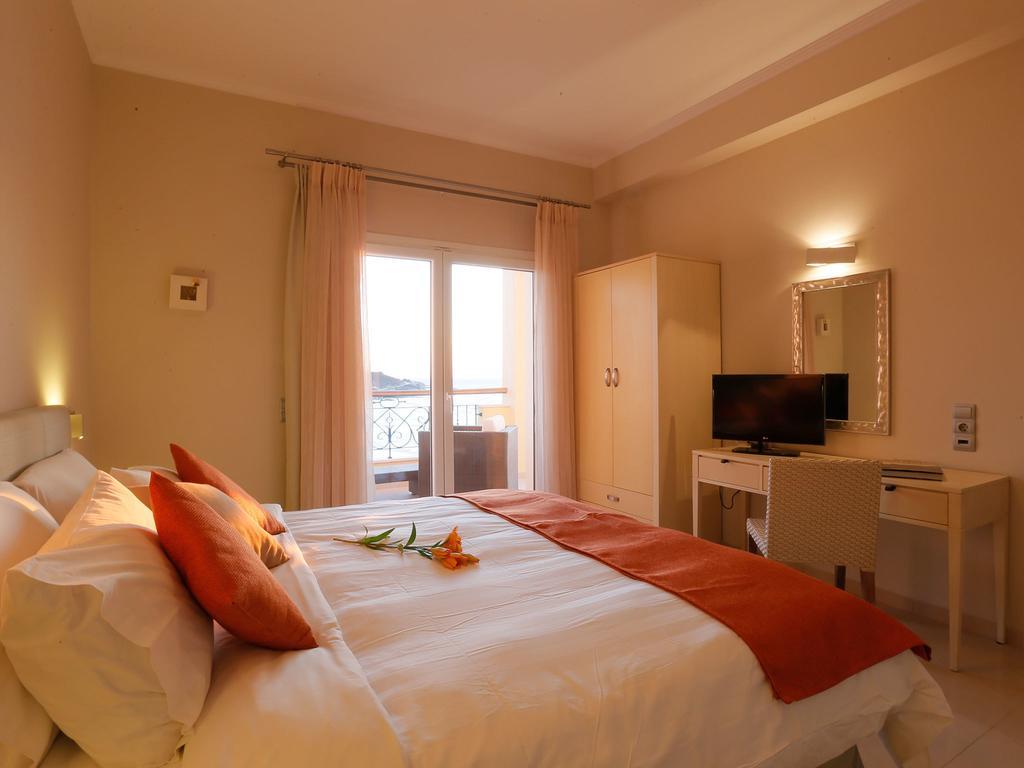 Pictures Suites Агиос Стефанос Номер фото