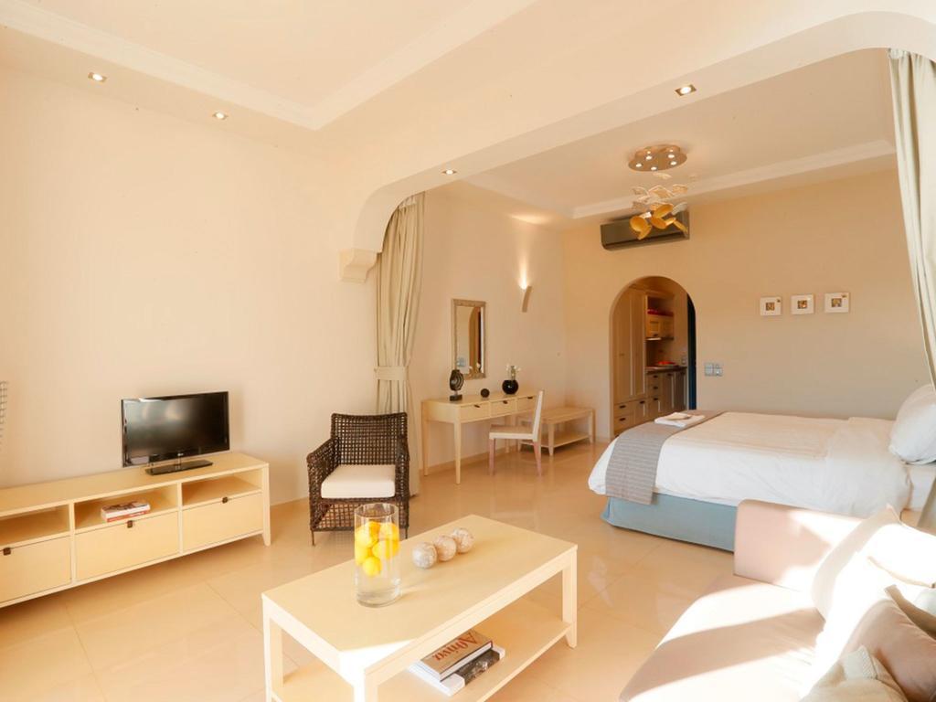 Pictures Suites Агиос Стефанос Номер фото