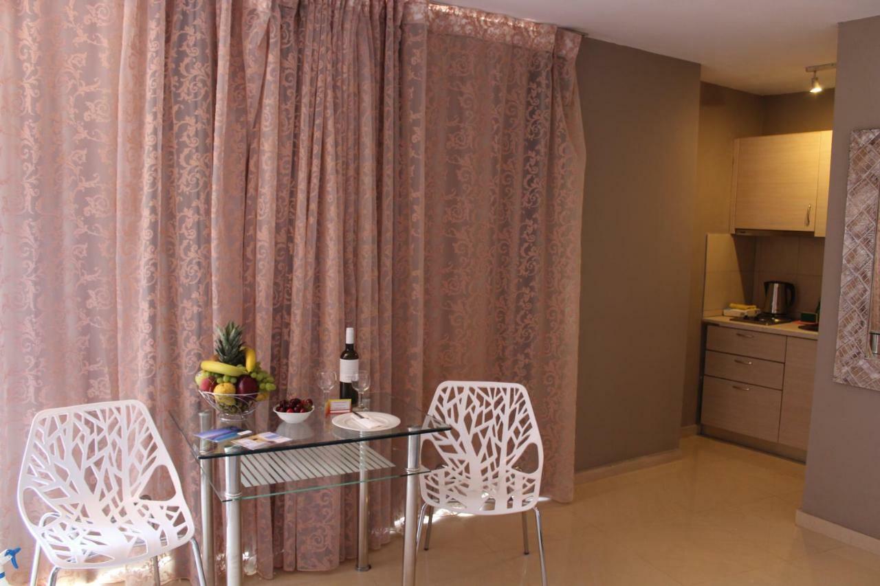Pictures Suites Агиос Стефанос Экстерьер фото